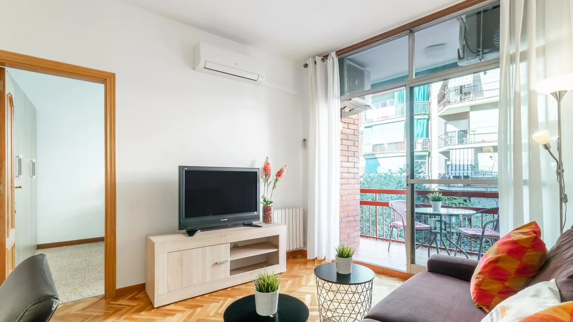 Confort Barcelona Rentals 0*,  西班牙